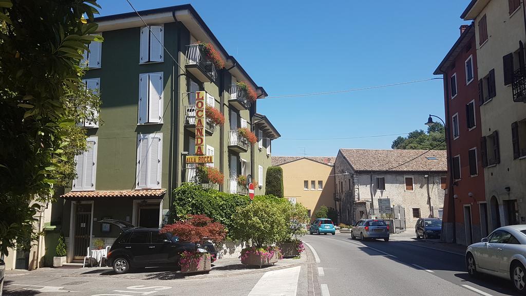 Albergo Alla Rocca Garda  Buitenkant foto